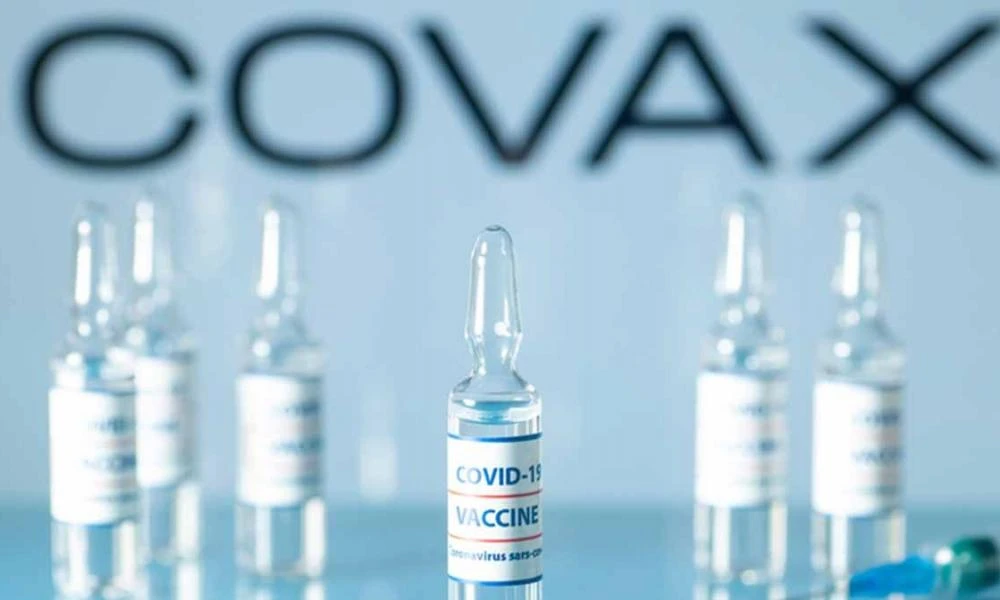 COVAX: Πιέζει τις εταιρίες να επιβραδύνουν τις παραδόσεις εμβολίων